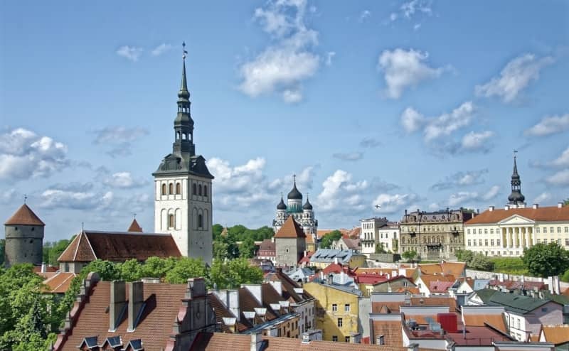 Neobancos de Estonia, ¿cuál elegir?